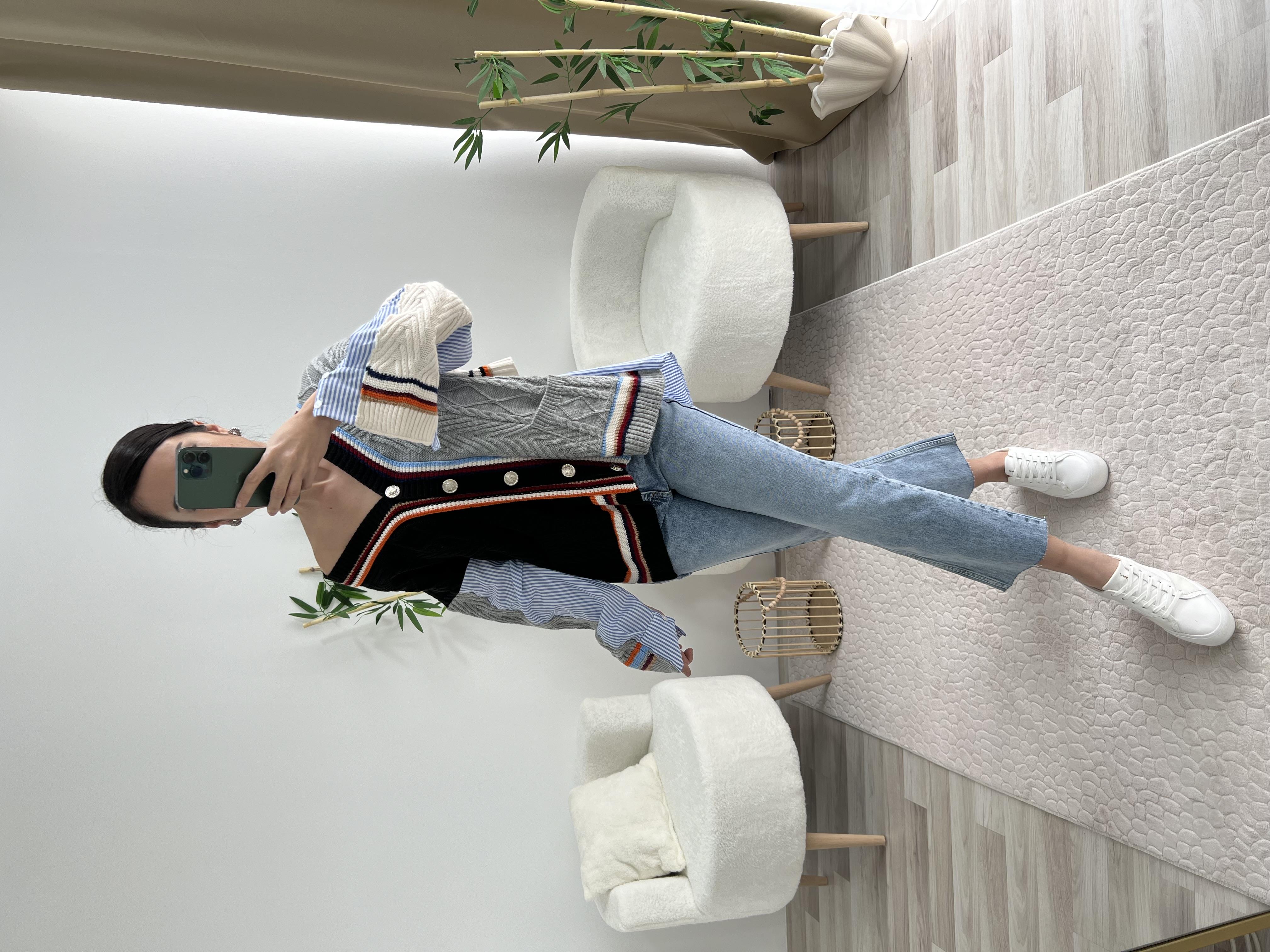 TWİST MODEL RENKLİ GÖMLEKLİ HIRKA