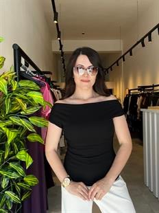 Dilvin Siyah Kayık Yaka Bluz