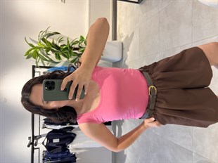 Pembe Oval Yaka Atlet