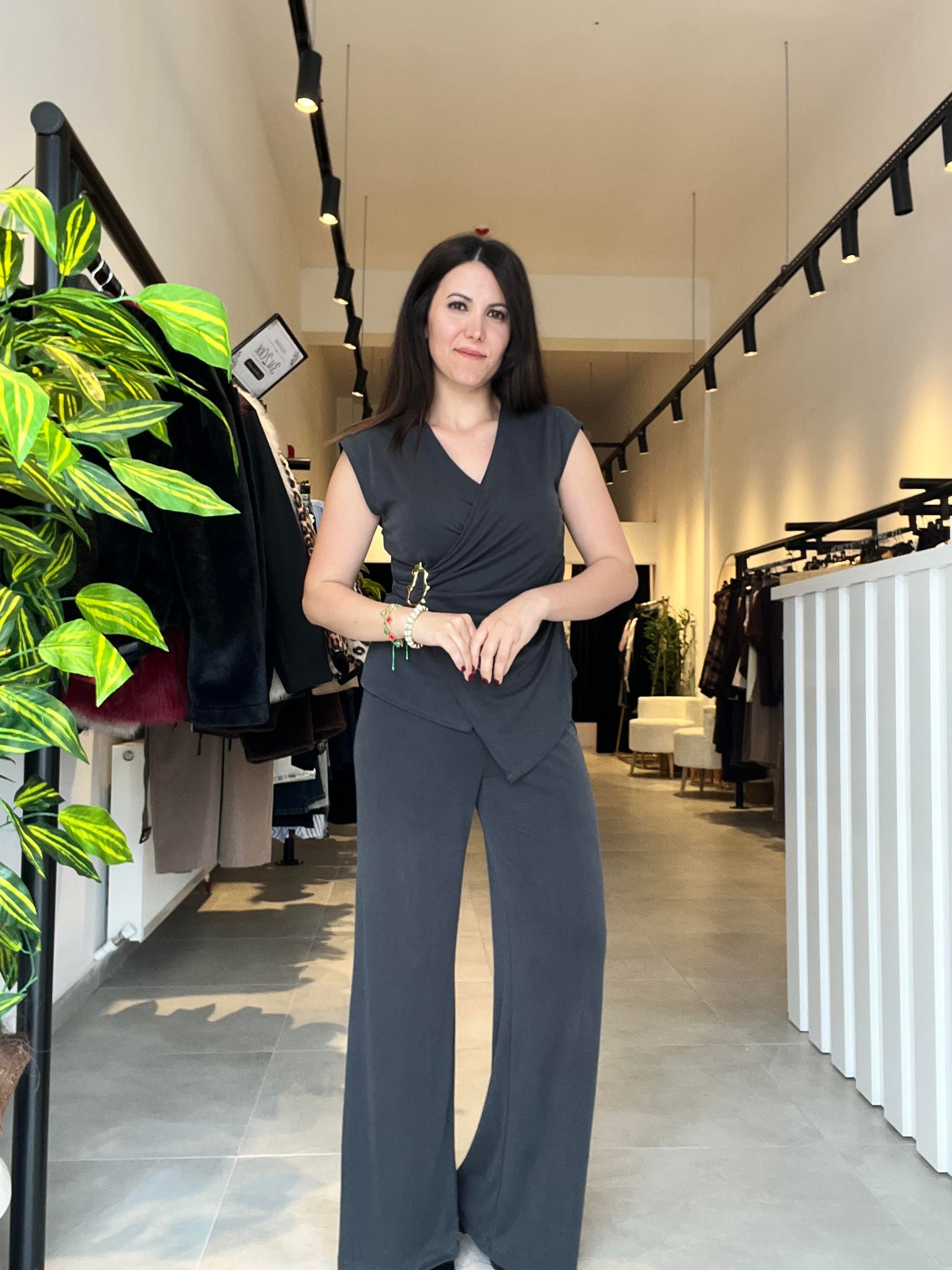 Antrasit Kruvaze Yaka Toka Detaylı Pantolon Takım