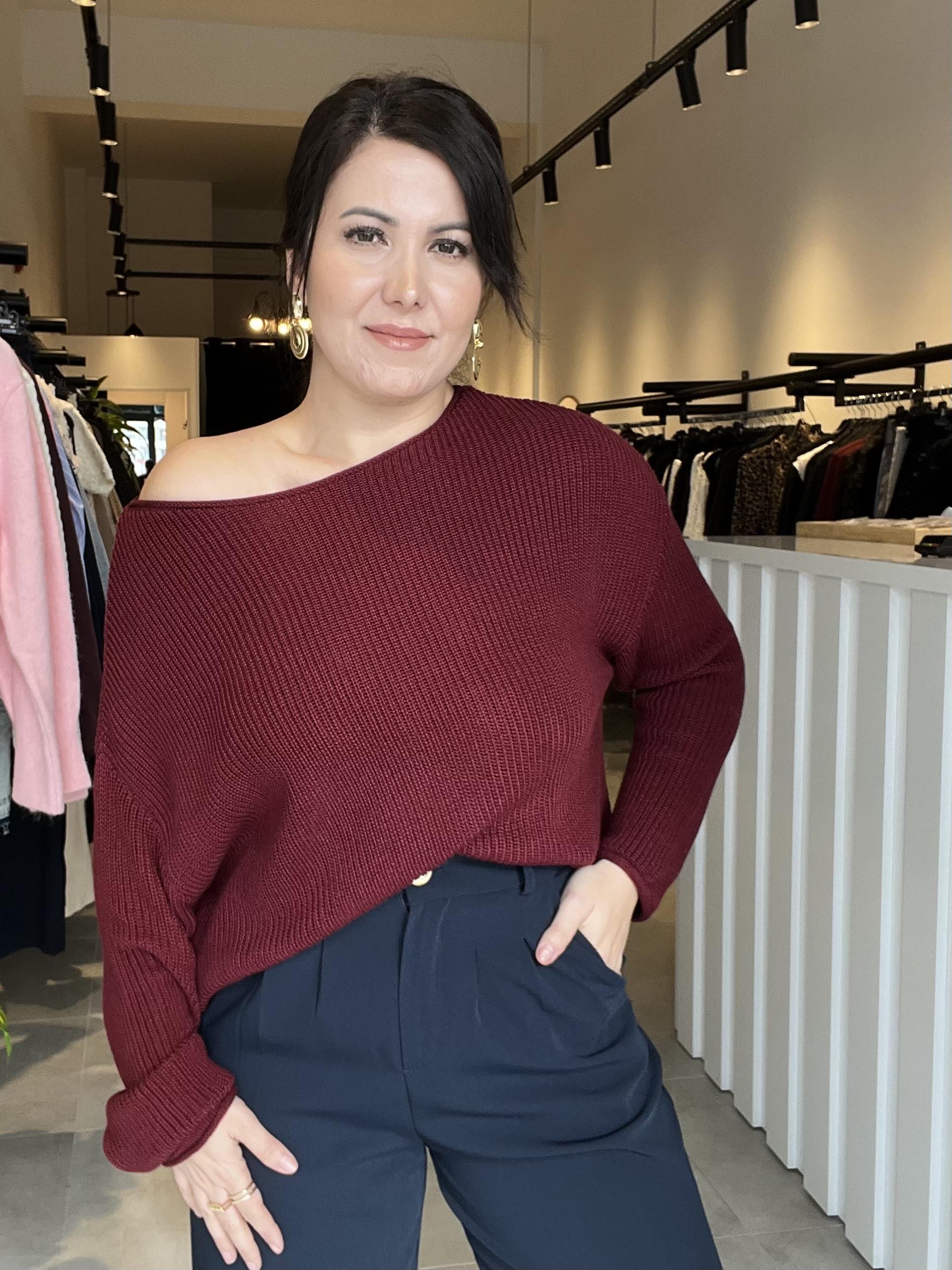 Dilvin Bordo Oval Yaka Triko Bluz