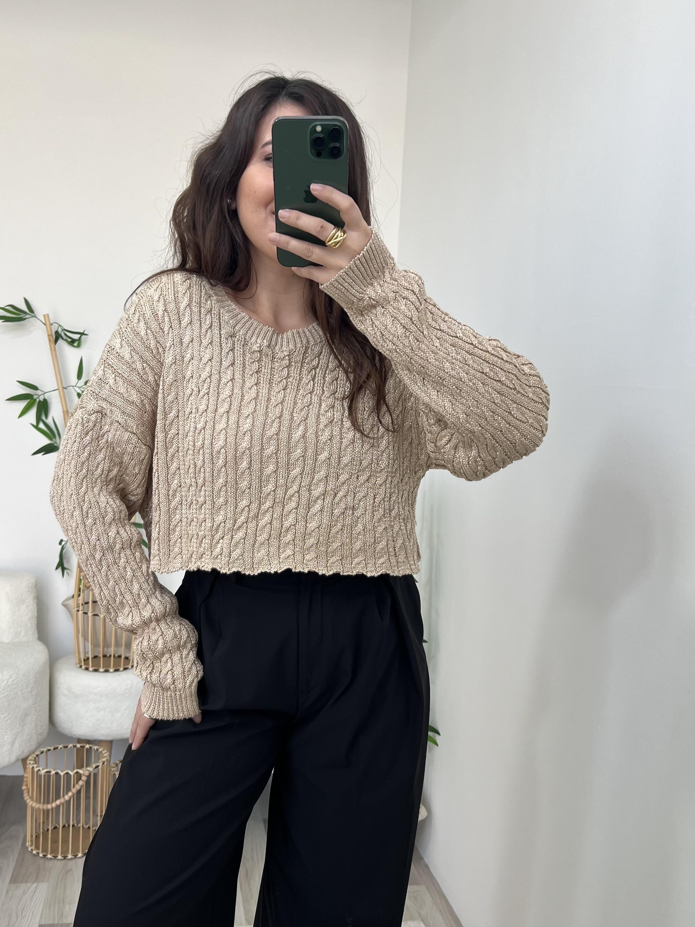 Dilvin Gold Simli Düşük Omuz Crop Kazak