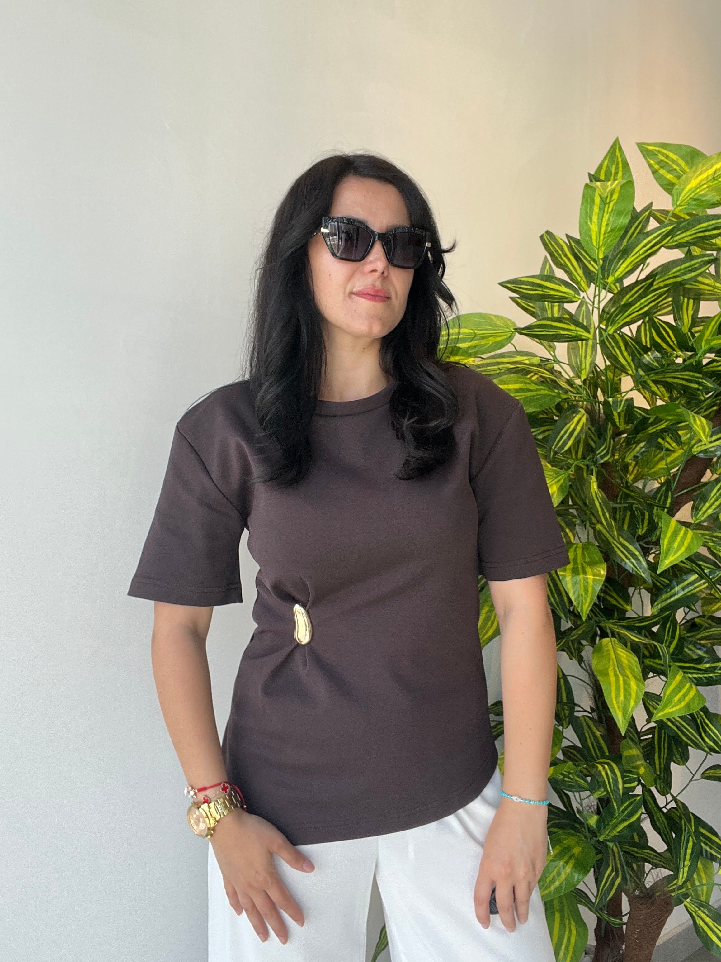 Dilvin Kahverengi Gold Toka Detaylı Bluz