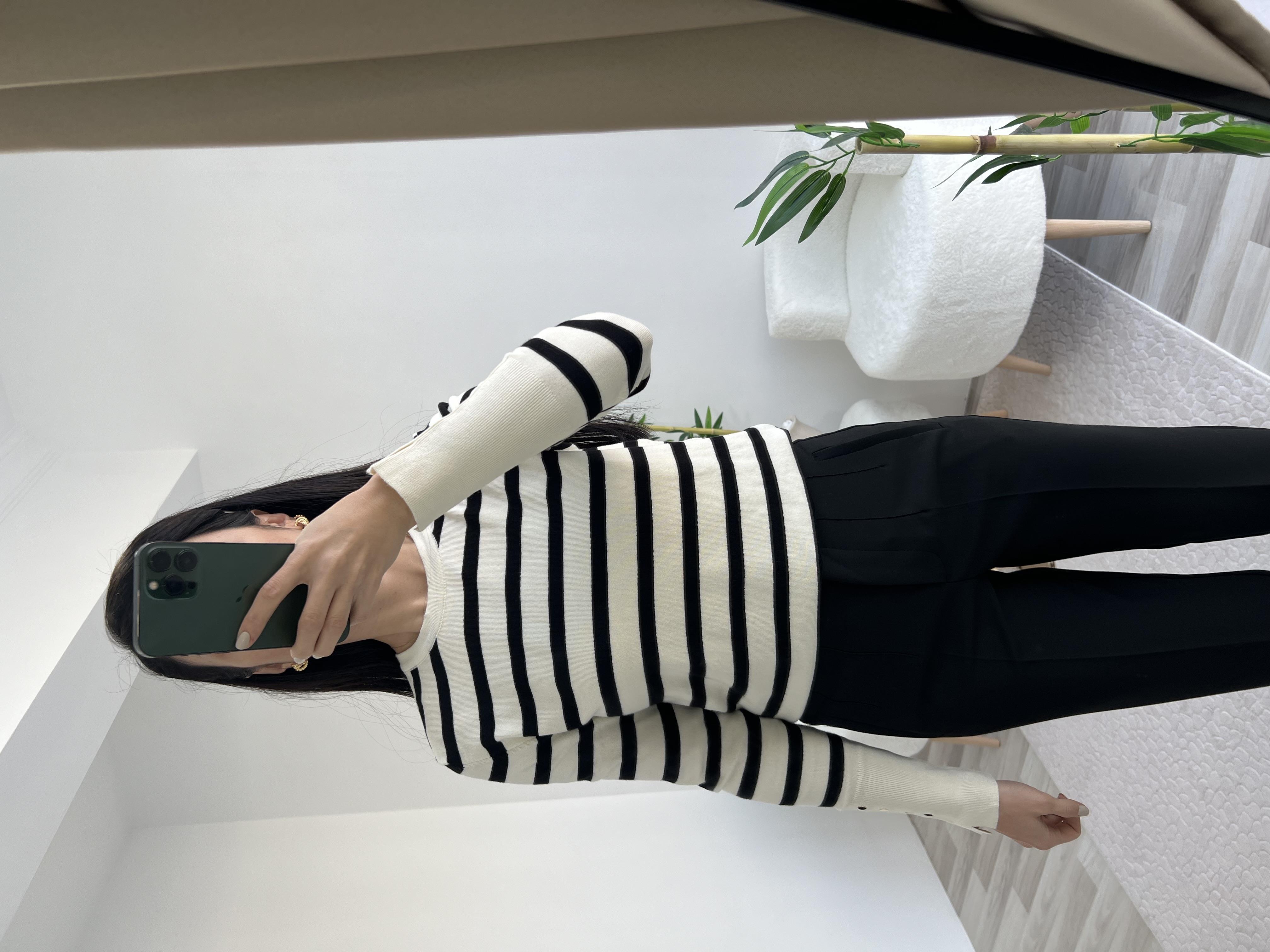 DİLVİN KREM SİYAH ÇİZGİLİ KAZAK