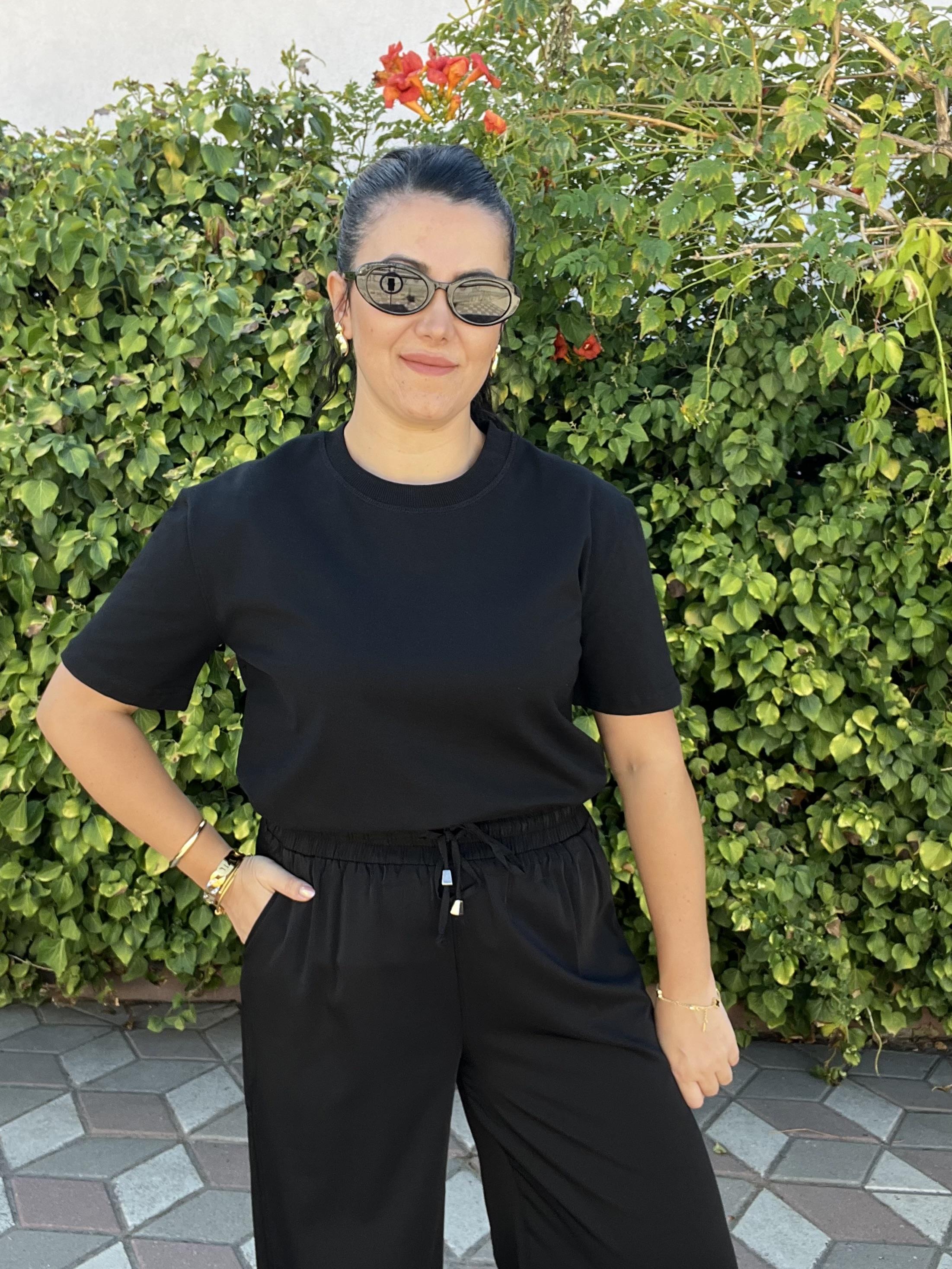 Dilvin Siyah Dekoratif Yaka Premium Tişört