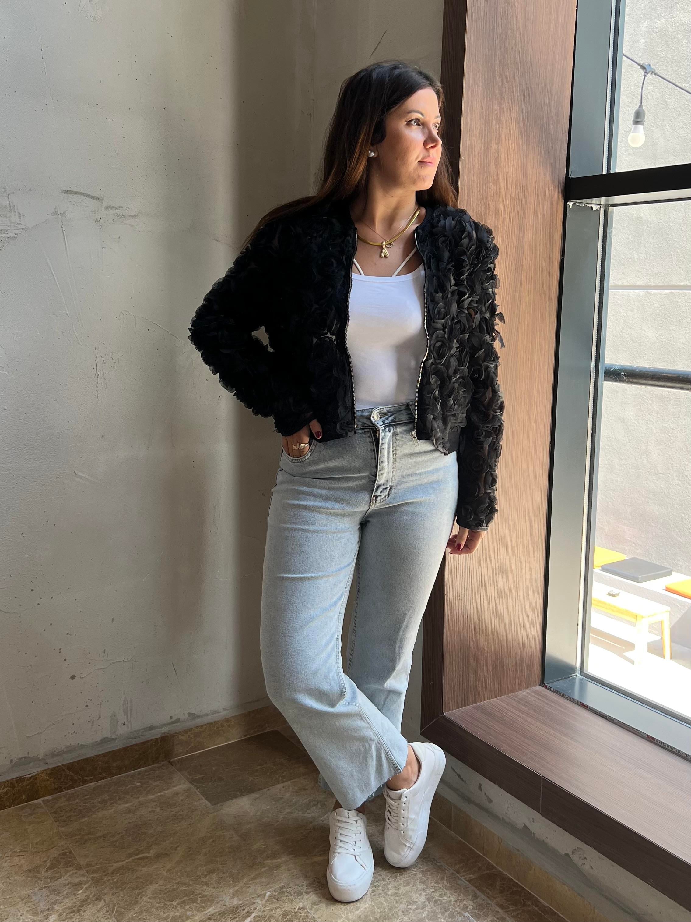 Dokulu Tül Geçişli Ceket