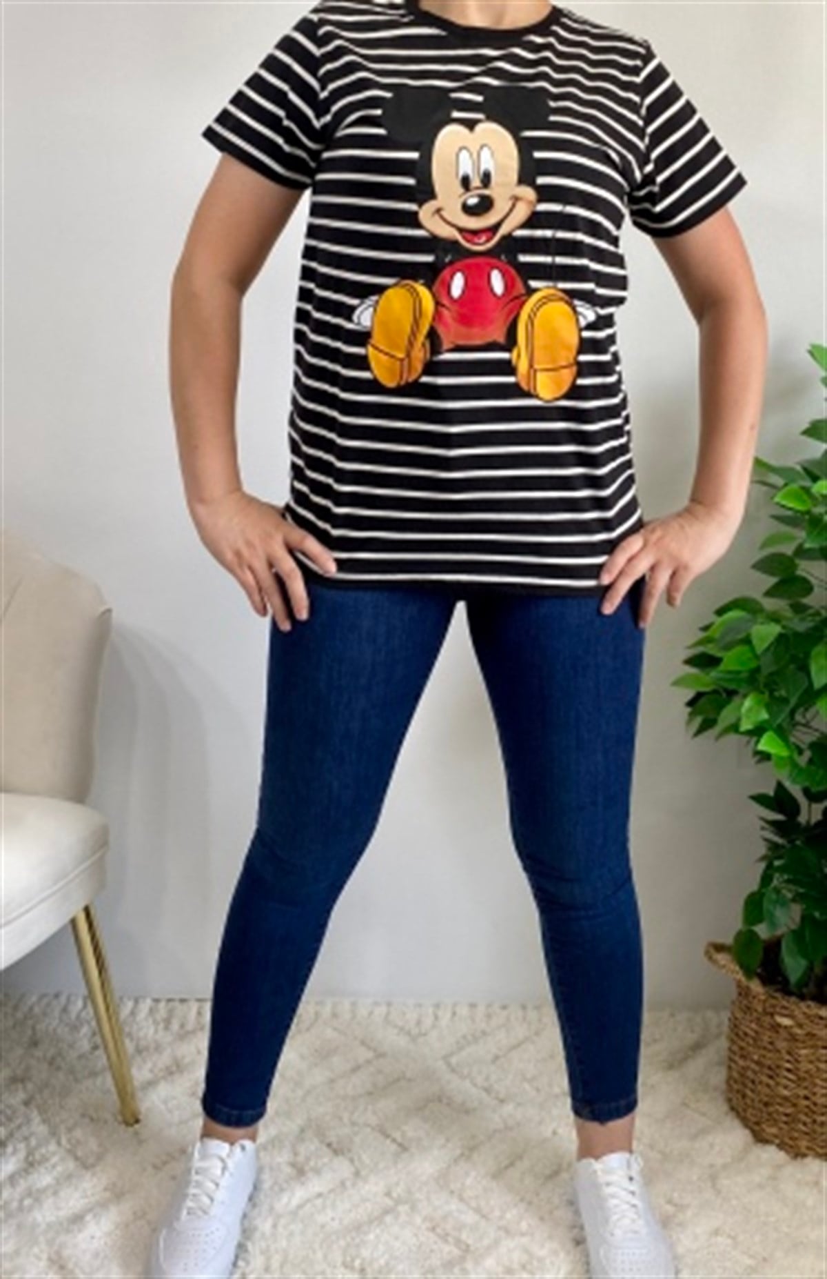 Geso Çizgili Mickey Mouse Baskılı Siyah Kadın Tişört