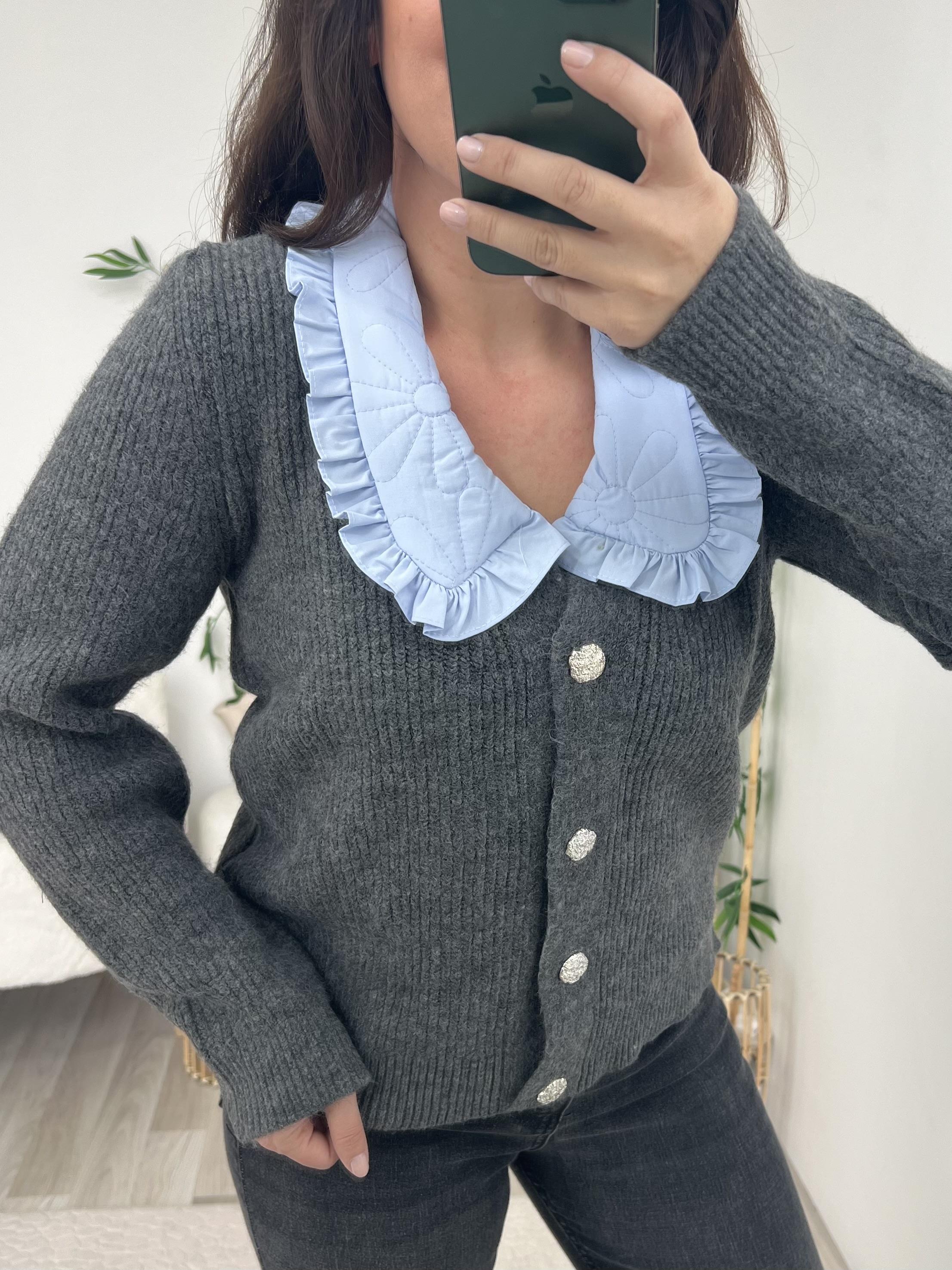 Mavi Yaka Detaylı Antrasit Hırka