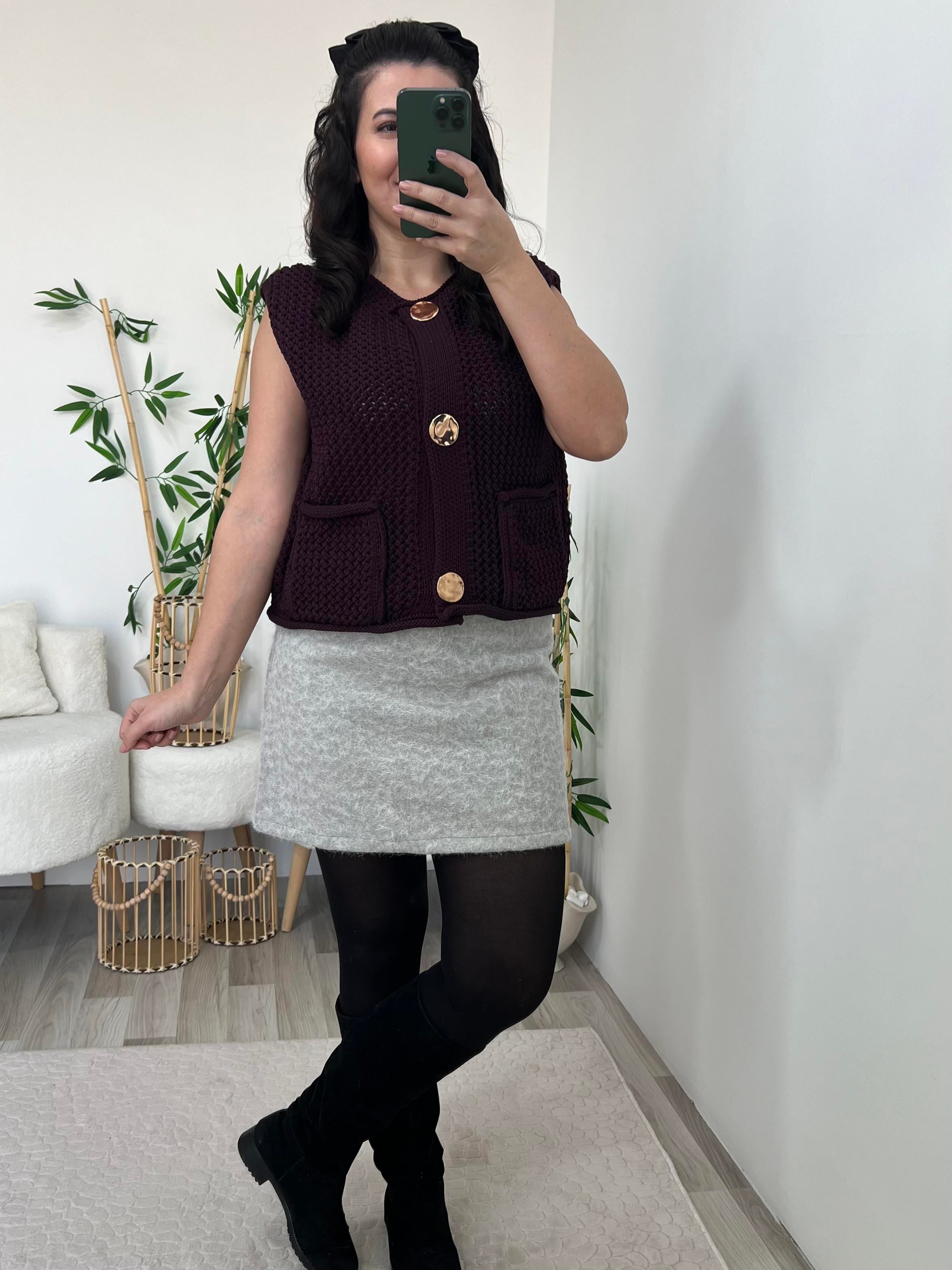 Mürdüm Bisiklet Yaka Cepli Düğmeli Triko Yelek