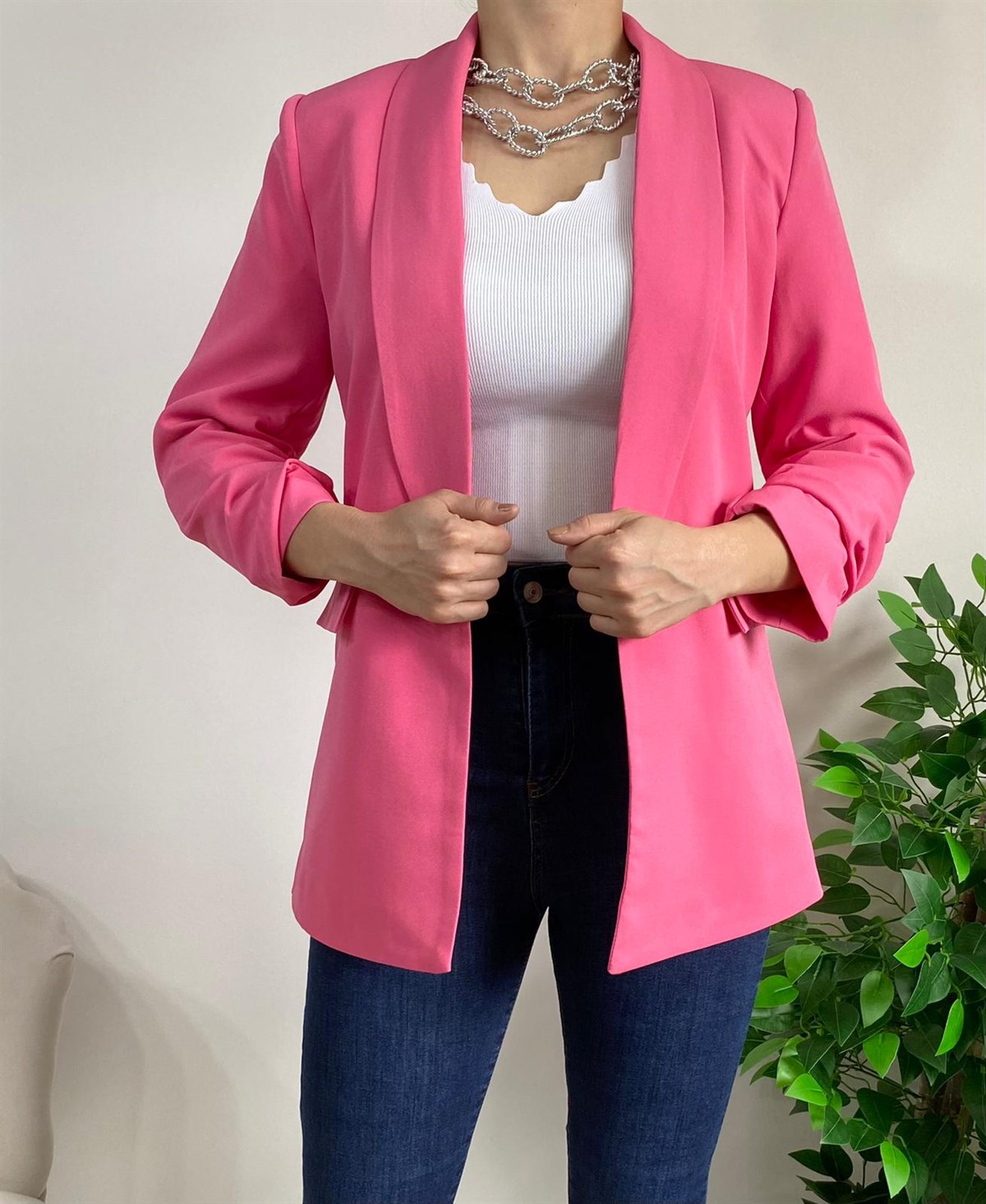 Pembe Büzgü Kol Detaylı Yazlık Ceket