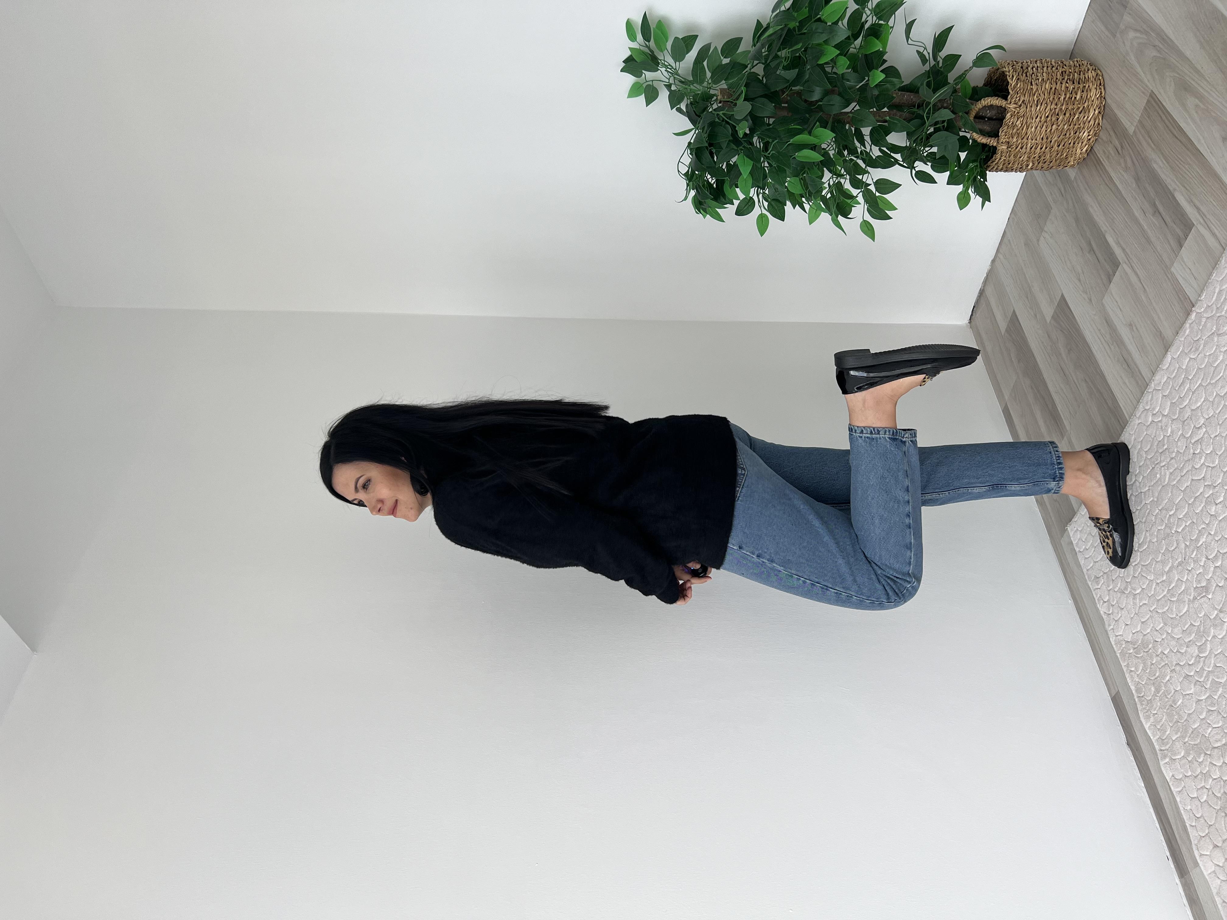 Siyah Bisiklet Yaka Kazak