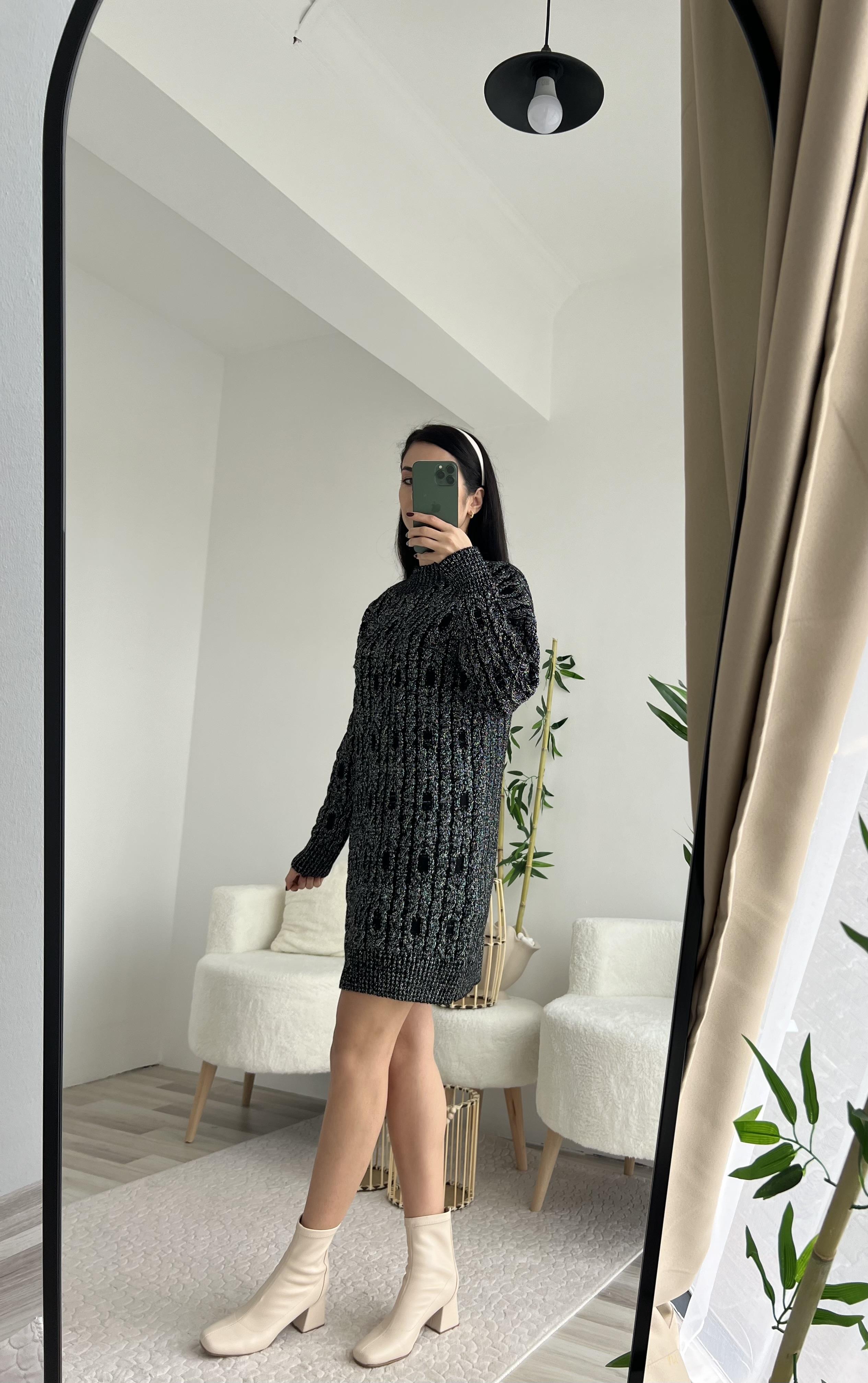 SİYAH GÜMÜŞ SİM GEÇİŞLİ TRİKO ELBİSE