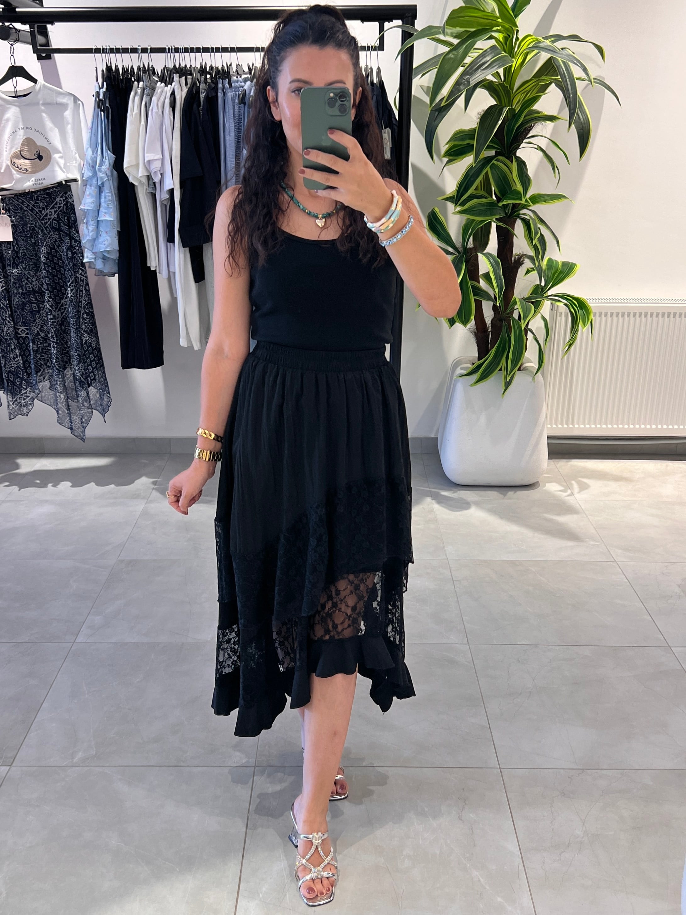 Siyah Noir Asimetrik Dantelli Etek