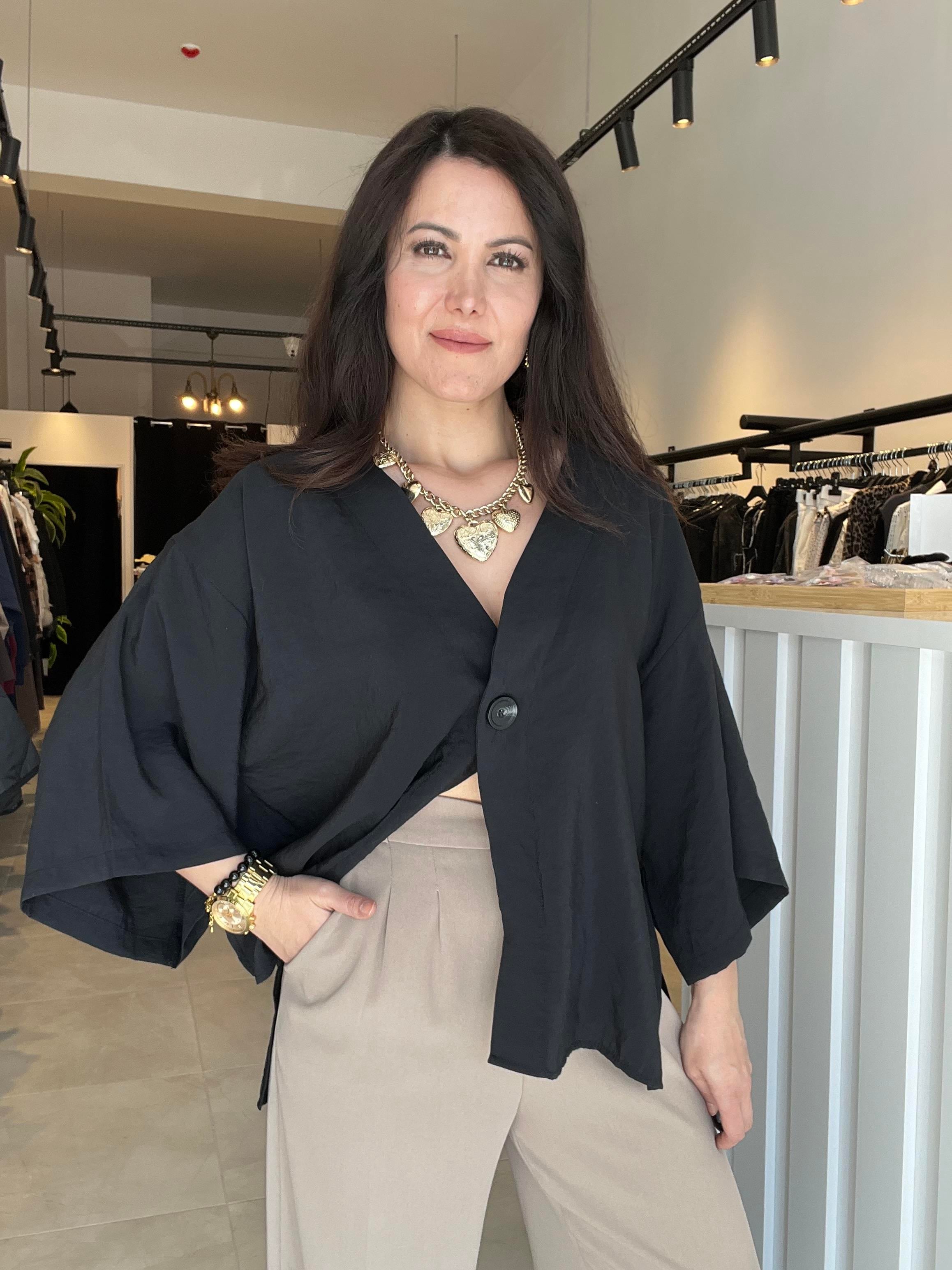 Siyah Tek Düğme Kimono Gömlek