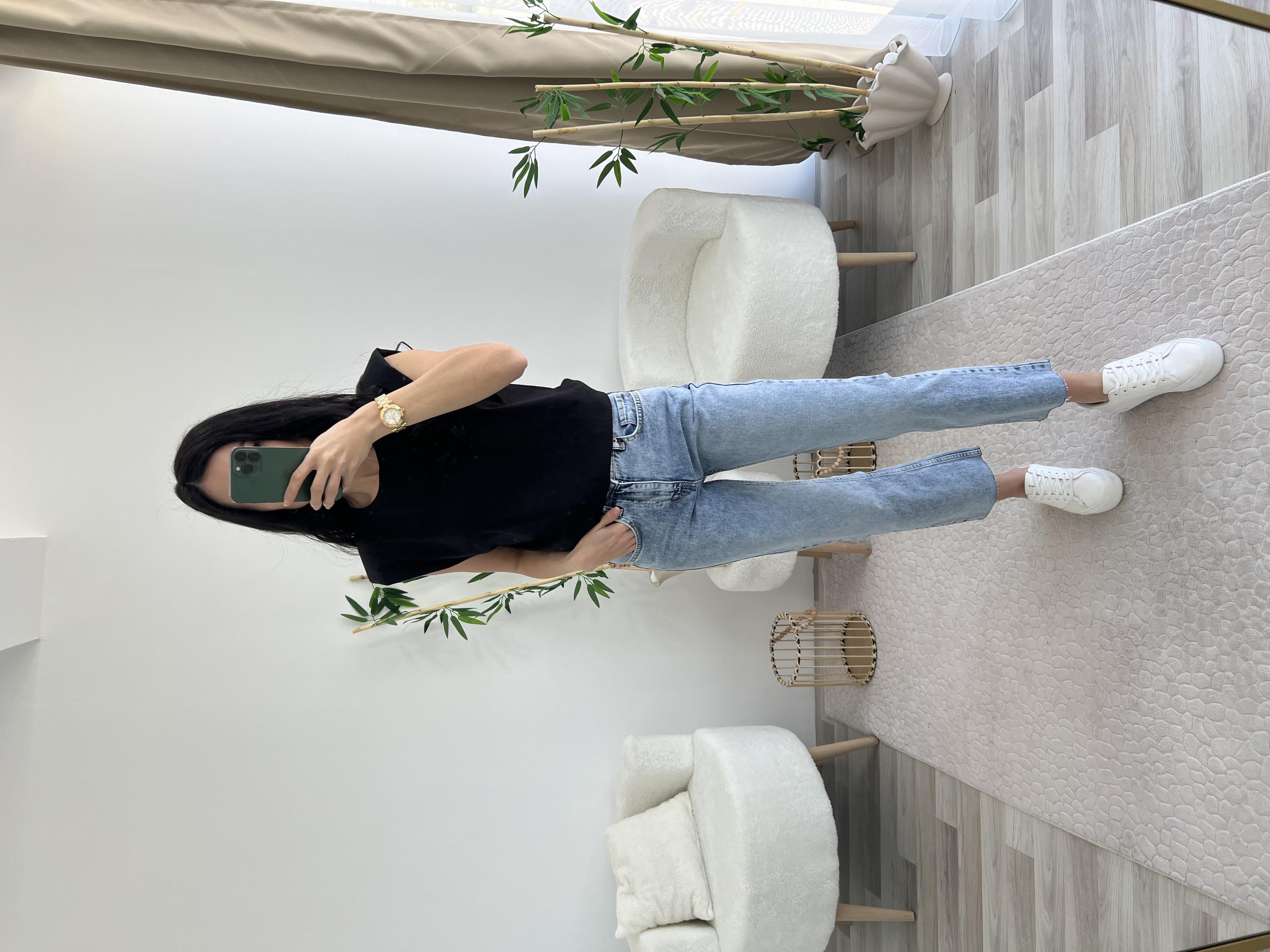 SİYAH VATKALI BASİC BLUZ