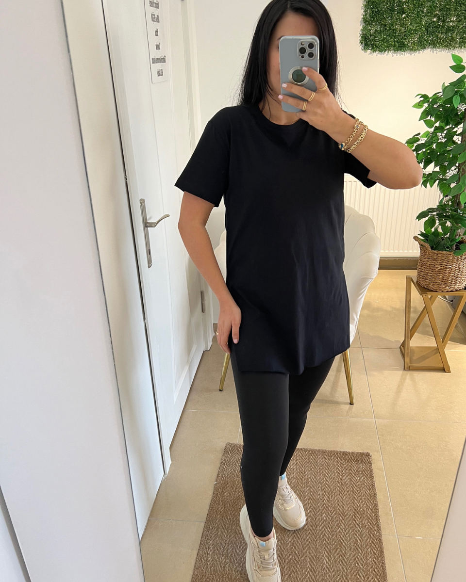 Siyah Yırtmaçlı Basic Tişört