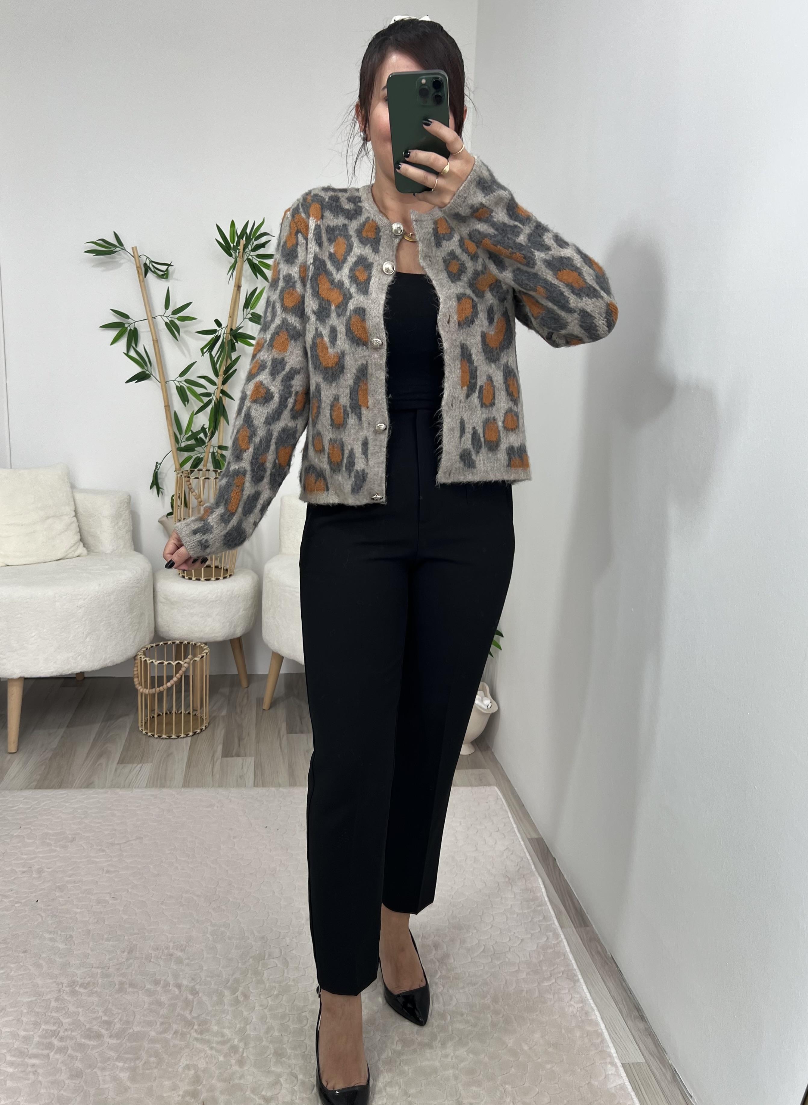 Vizon Dokulu Leopar Hırka