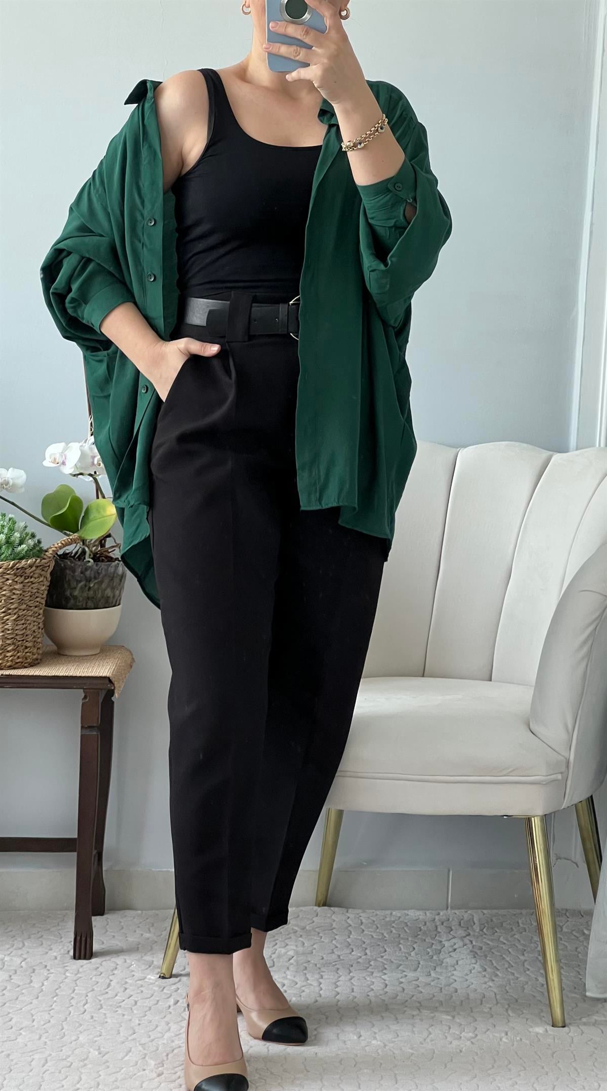 Yeşil Omzu Düşük Gömlek