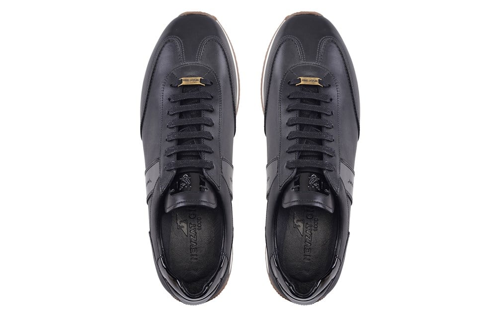 Siyah Bağcıklı Casual Sneaker