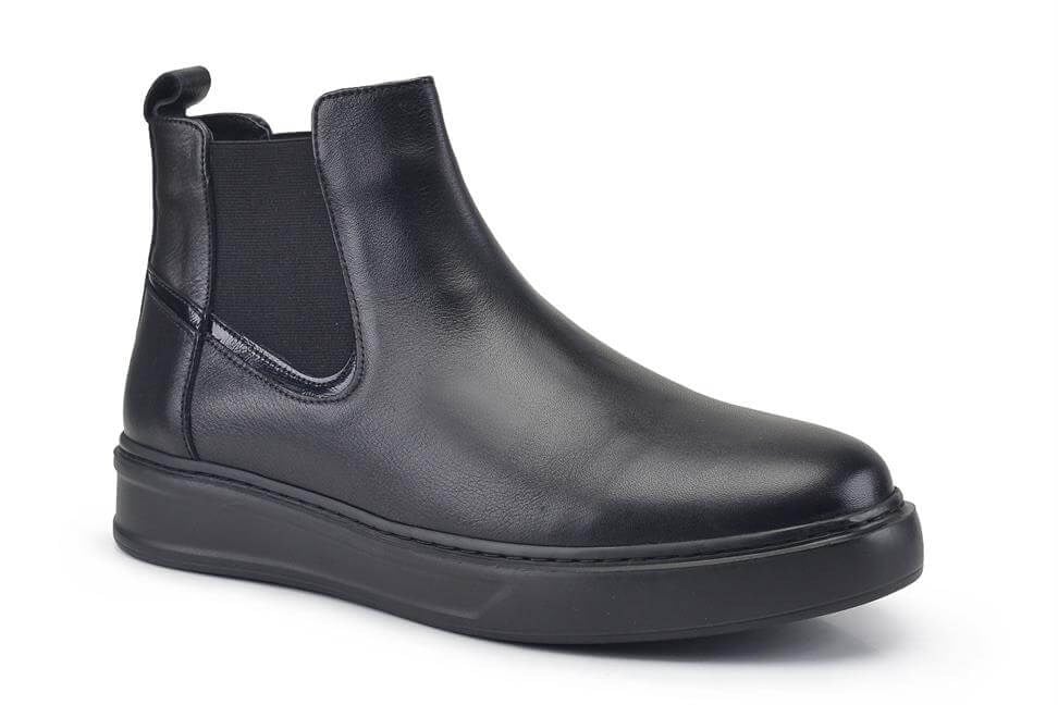 Siyah Bağcıksız Bot