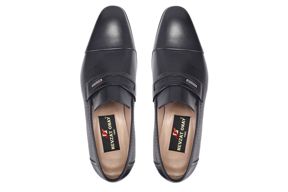 Siyah Klasik Bağcıksız Erkek Kösele Ayakkabı