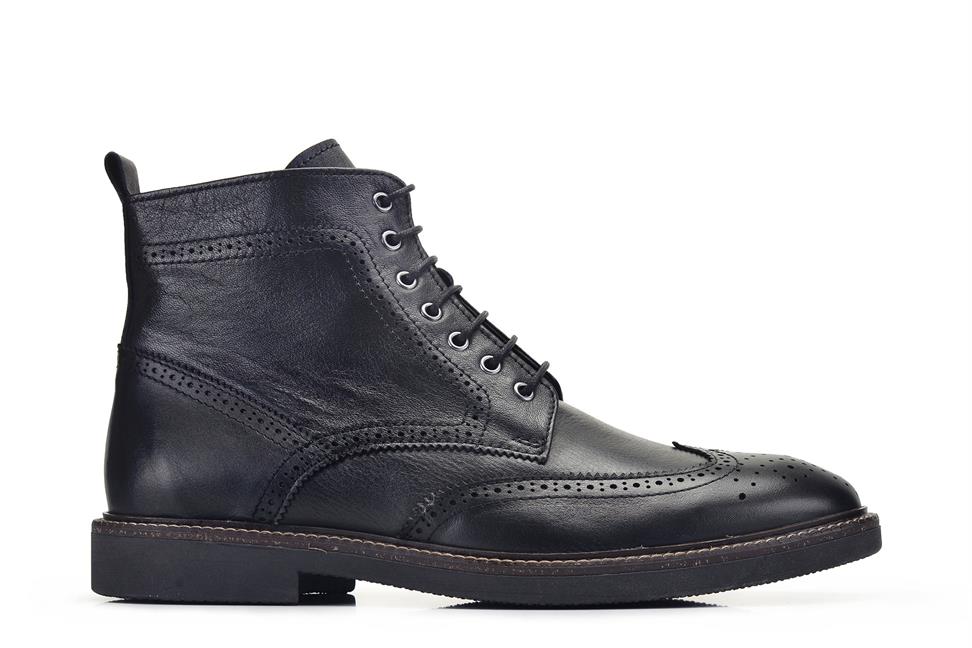 Siyah Bağcıklı Erkek Bot