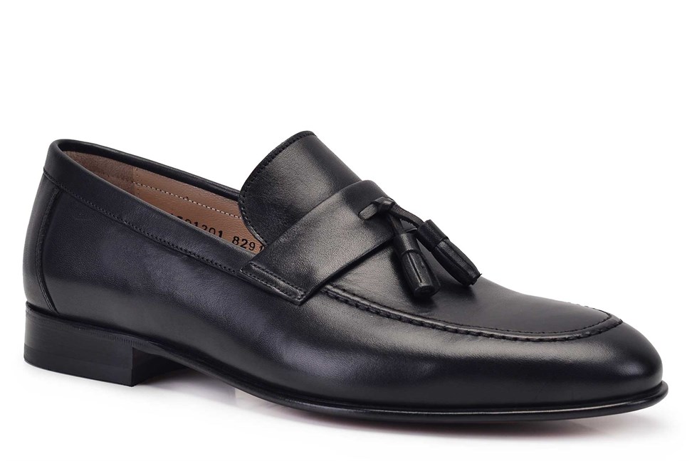 Siyah Püsküllü Klasik Kösele Erkek Loafer Ayakkabı