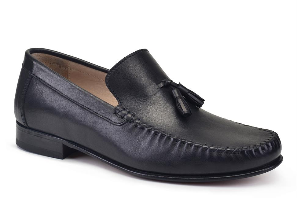 Siyah Püsküllü Klasik Kösele Erkek Loafer Ayakkabı