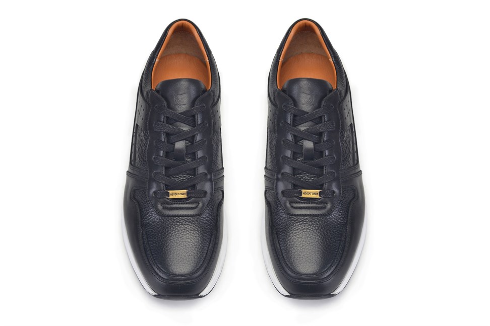 Siyah Bağcıklı Spor Ayakkabı