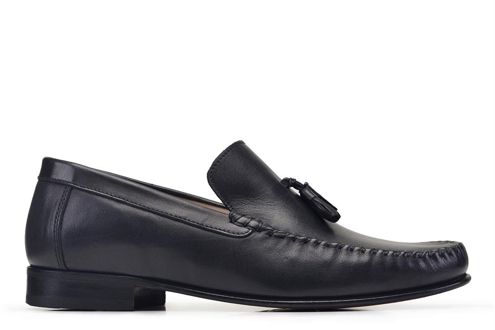 Siyah Püsküllü Klasik Kösele Erkek Loafer Ayakkabı