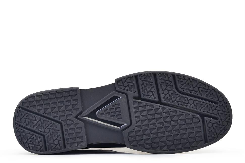 Siyah Bağcıklı Sneaker