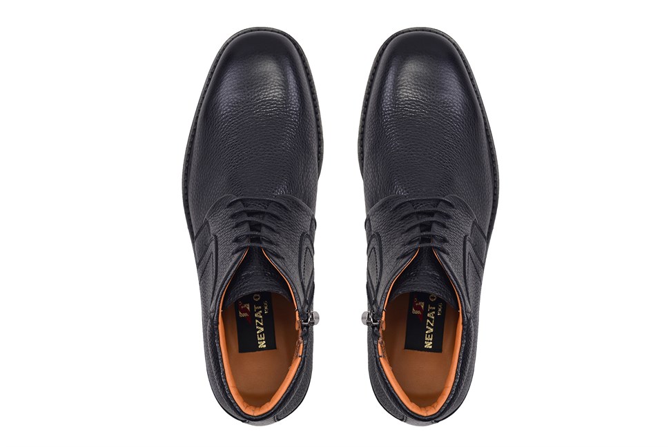 Siyah Bağcıklı Erkek Bot