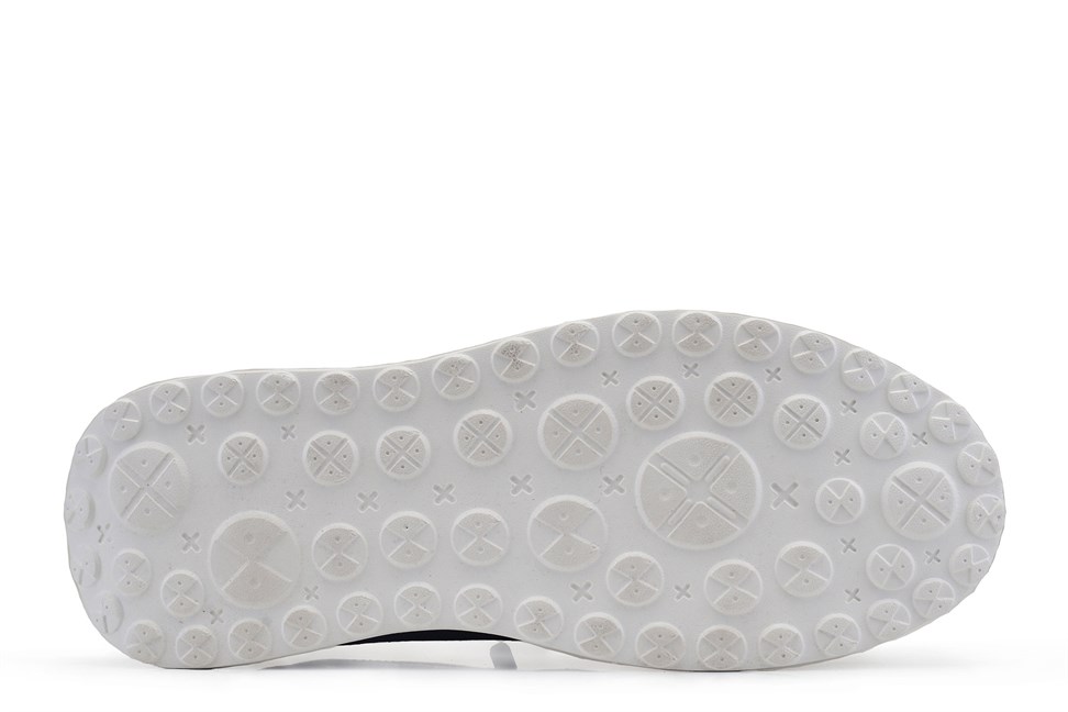 Siyah Bağcıklı Sneaker