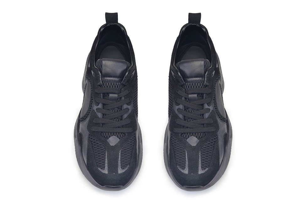 Siyah Bağcıklı Spor Ayakkabı