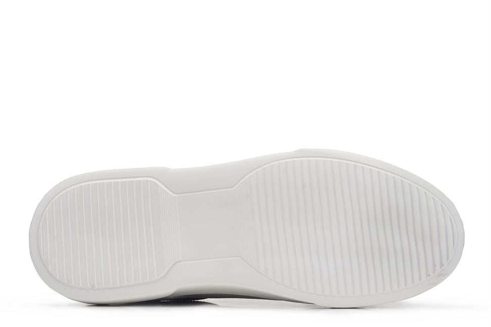 Siyah Bağcıklı Sneaker