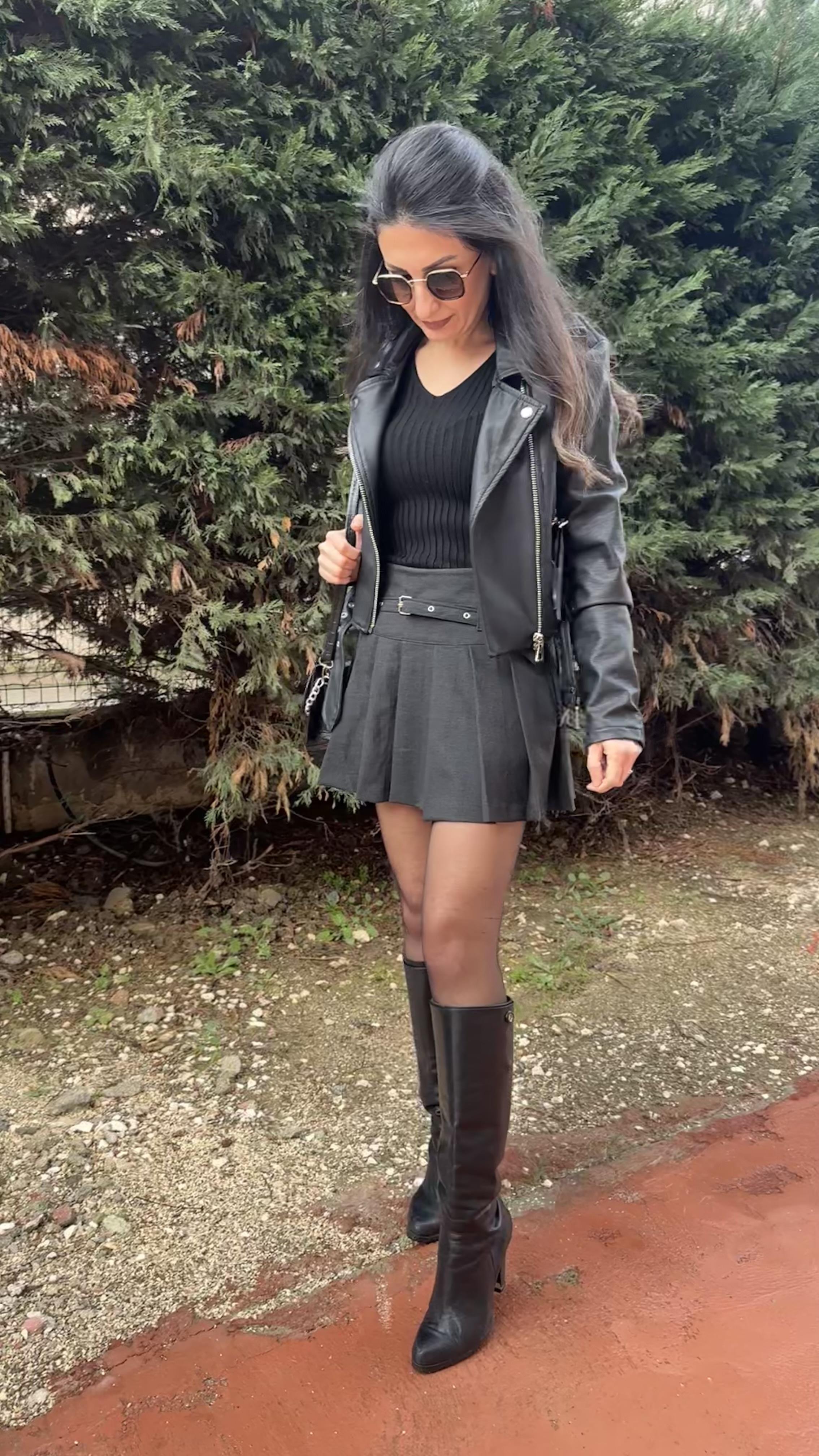 Antrasit Kalın Pileli Kemerli Şortlu Etek