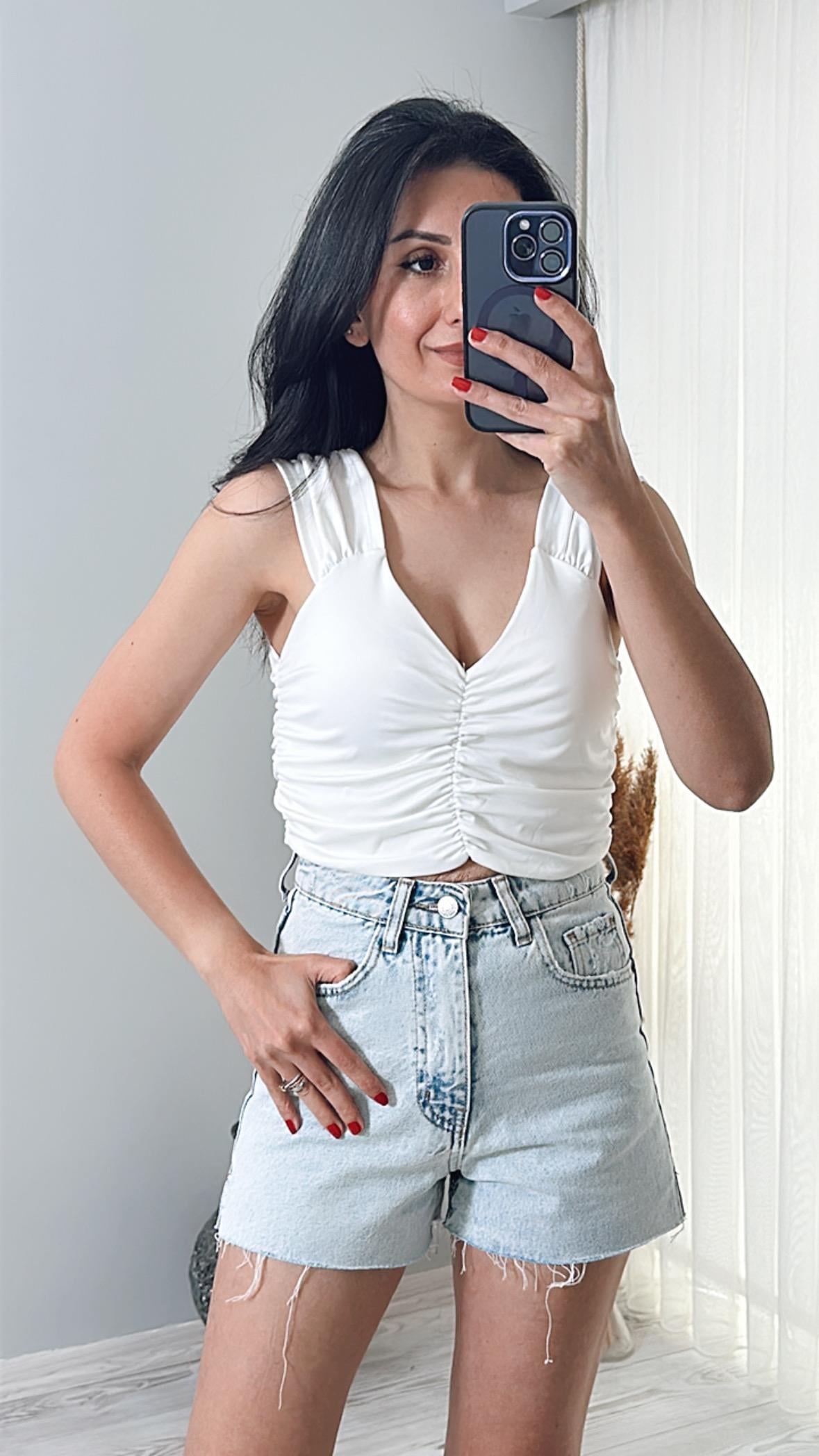 Buz Mavi DenimPaça Püsküllü Şort