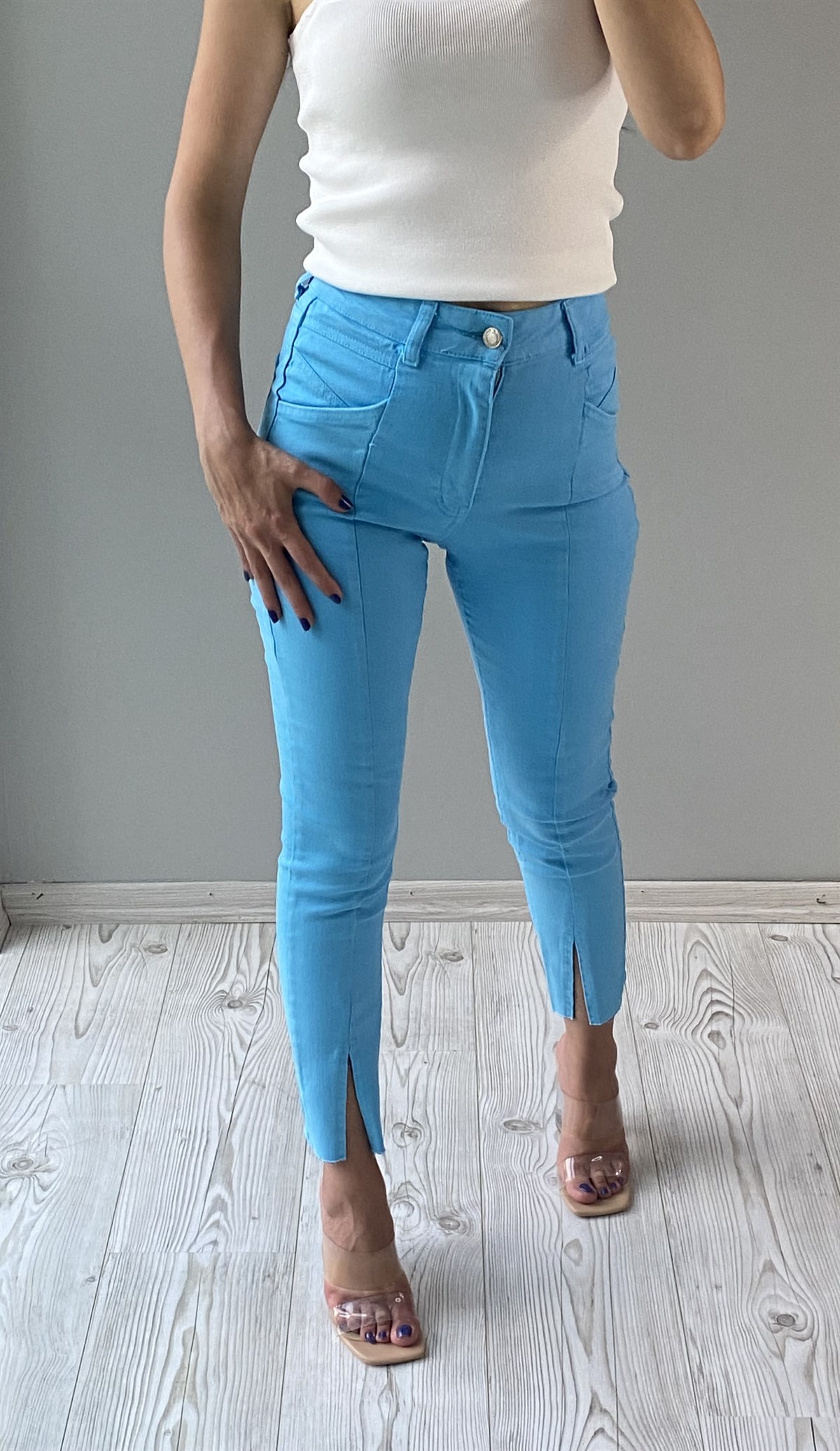 Mavi Gabardin Yırtmaçlı Pantolon