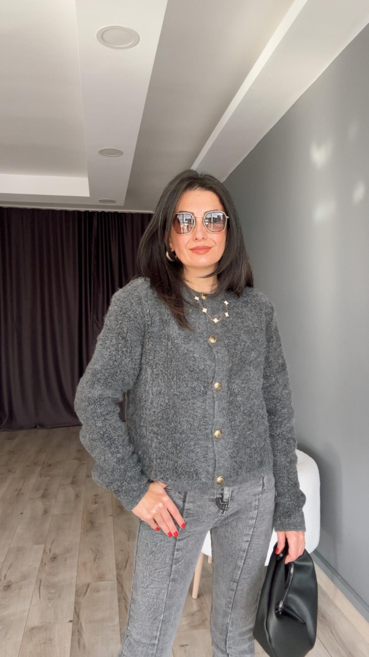 Füme Gold Düğmeli Peluş Hırka