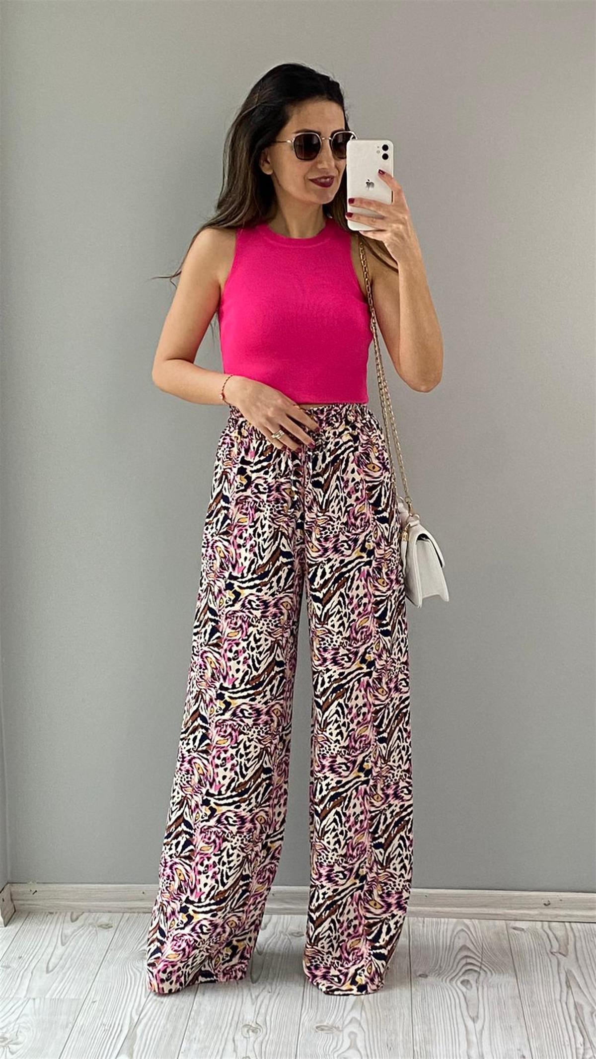 Pembe Desenli Bol Paça Saten Pantolon