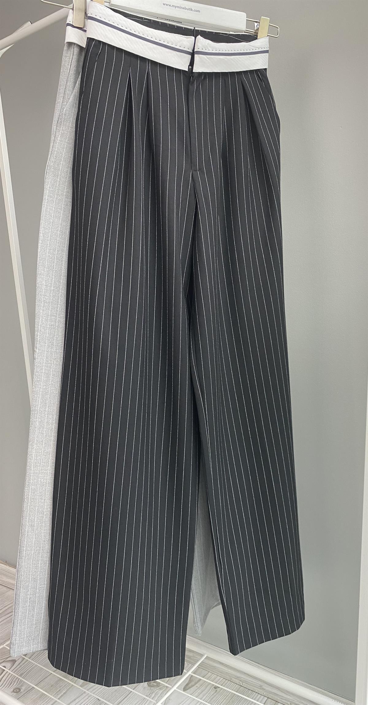 Siyah Ters Kemerli Pantolon