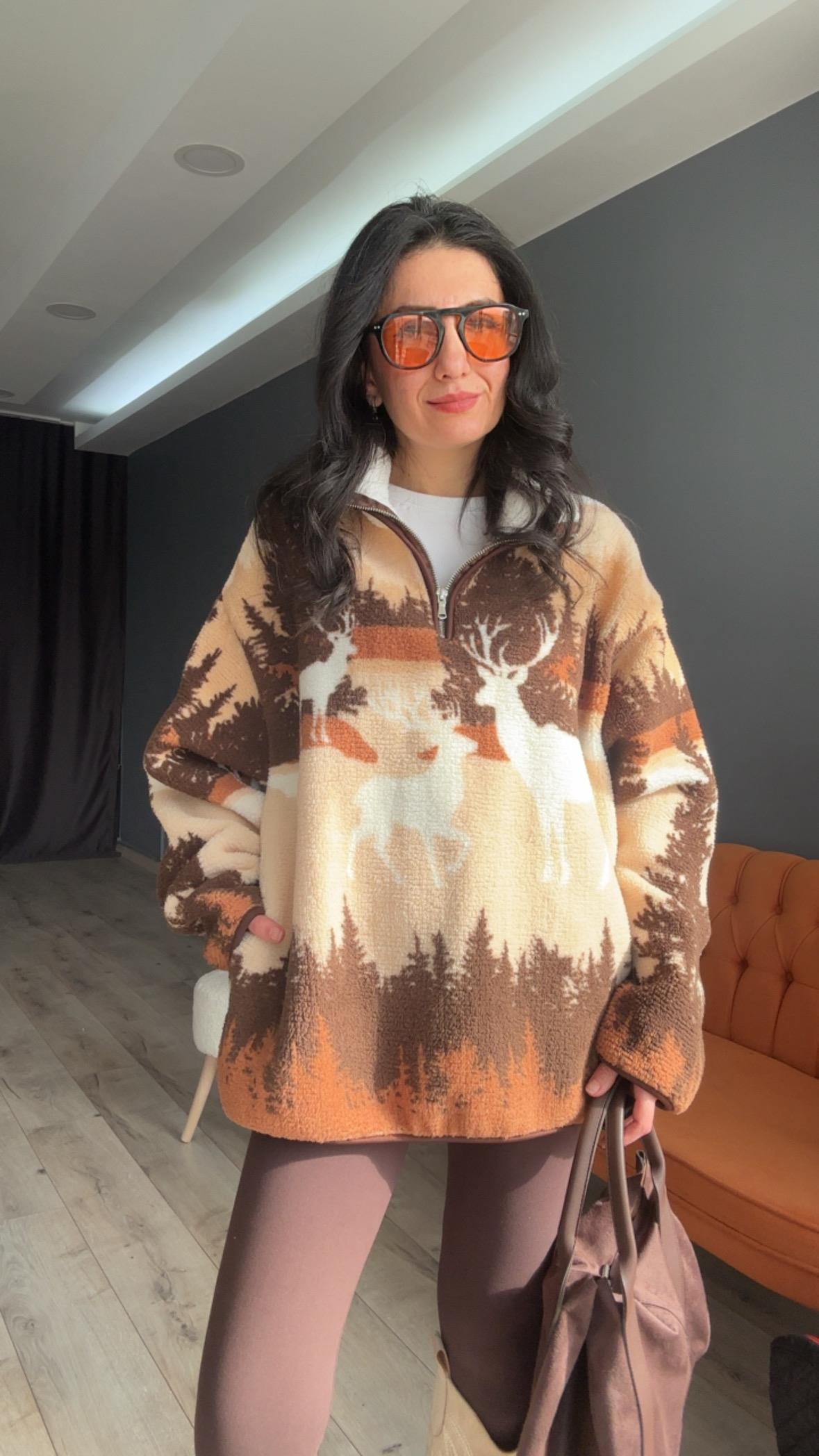 Kahverengi Geyik Desenli Fermuarlı Sweatshirt