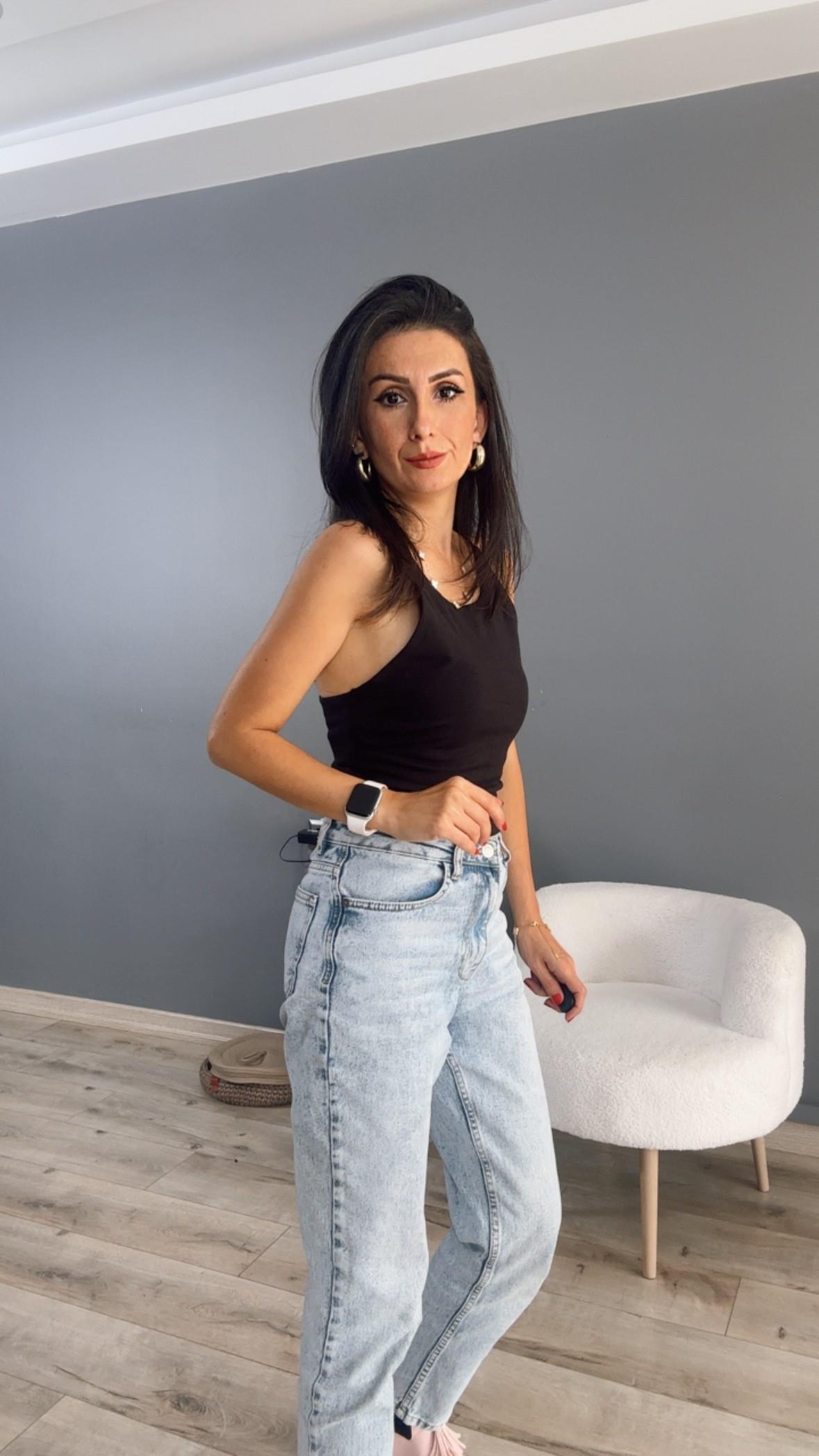 Siyah Halter Kesim Lastik Askılı Atlet