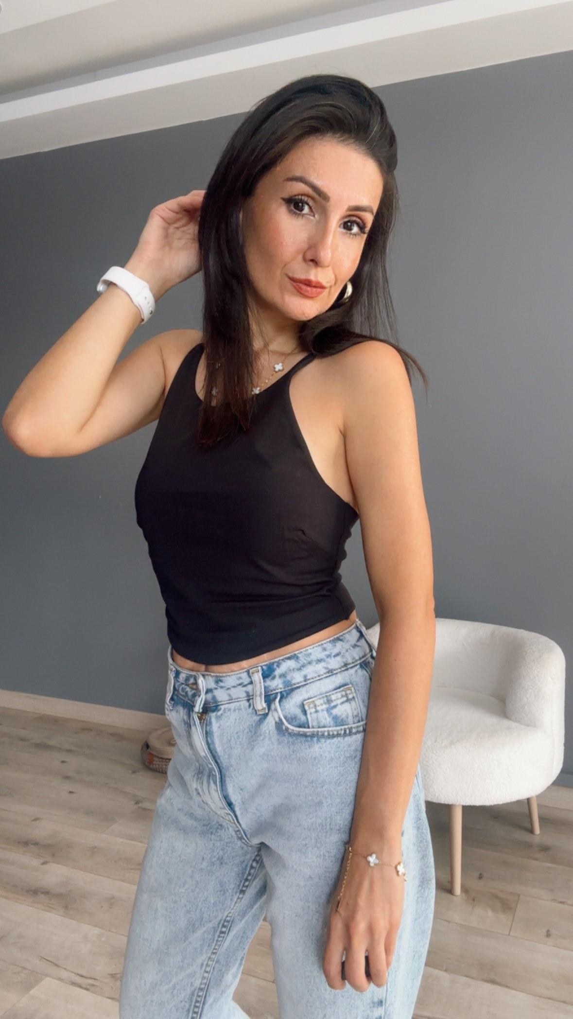 Siyah Halter Kesim Lastik Askılı Atlet