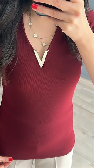 Bordo Yaka V Tokalı Kısa Kollu Bluz