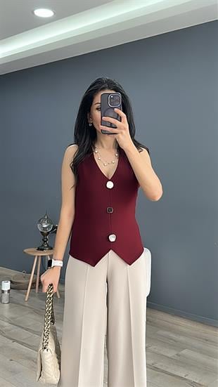 Bordo Farklı Düğme Detaylı Kolsuz Bluz