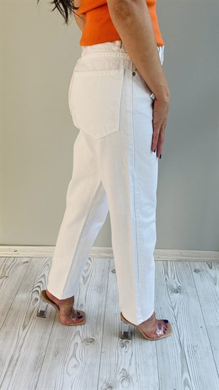 Beyaz Mom Jean