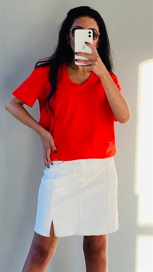Kırmızı V Yaka Basic T-Shirt