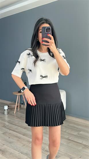 Ekru Bisiklet Yaka Siyah Tül Kurdela Detaylı T-Shirt