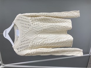 Krem Ajurlu Ponpon Detaylı Triko